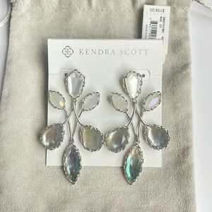 Kendra Scott Gwenyth statement earrings in silver